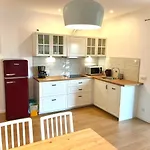 Z Ogrodem Apartment *