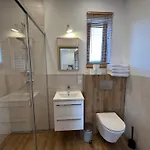 Z Ogrodem Apartment *
